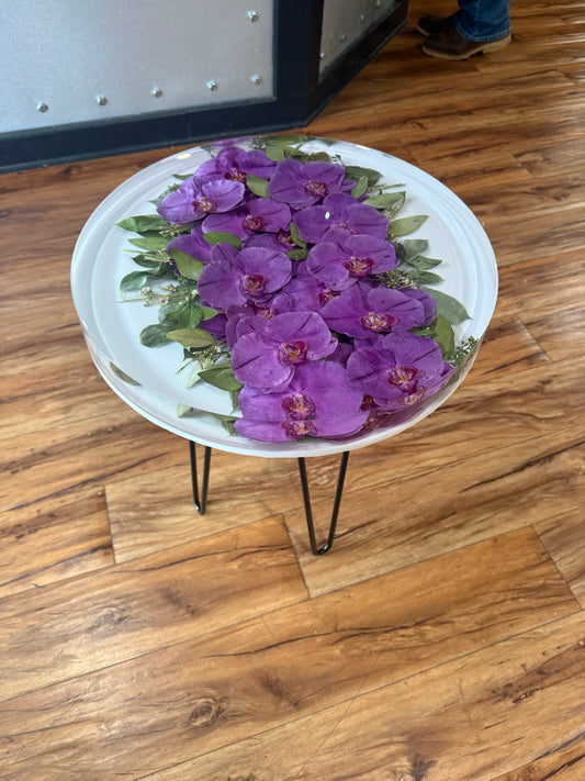 Resin Side Table (18in)