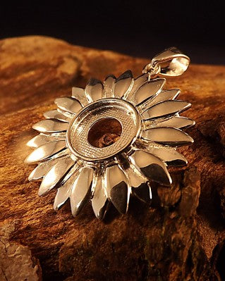 Silver daisy pendant for 10mm stone