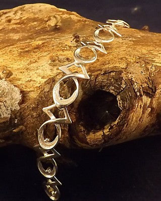 Stunning Silver Bracelet For 10x8 Cabochon